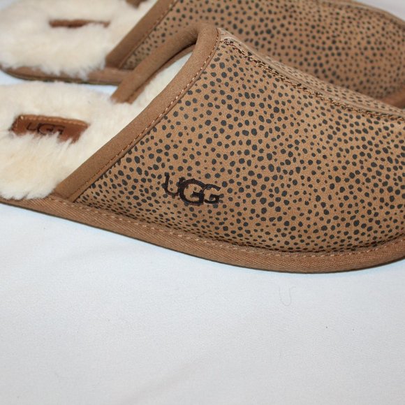 NIB UGG‎ SCUFFETTE CHEETAH PRINT SUEDE SHEARING LINED SLIPPERS CHESTNUT - Picture 3 of 6
